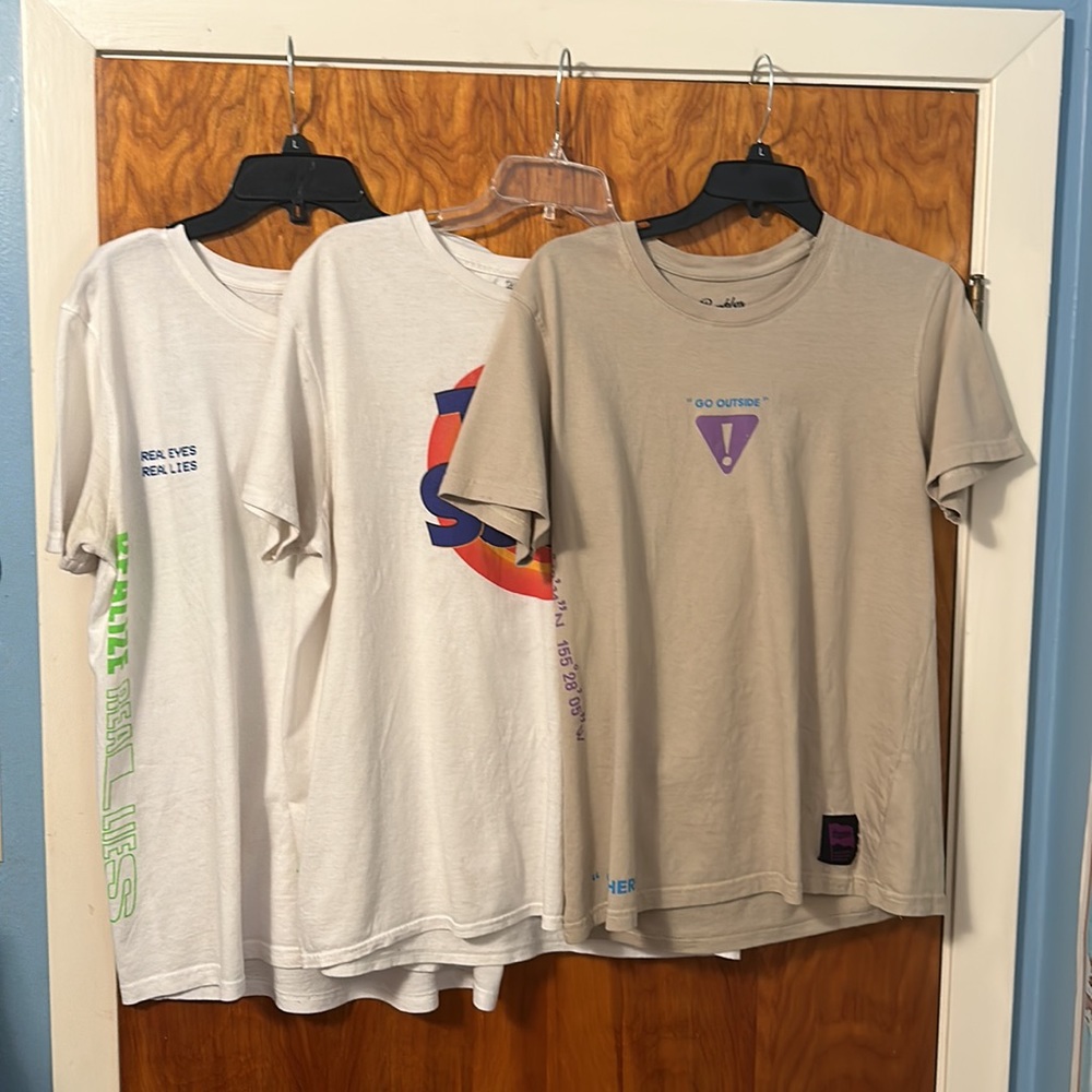 3 TSHIRTS